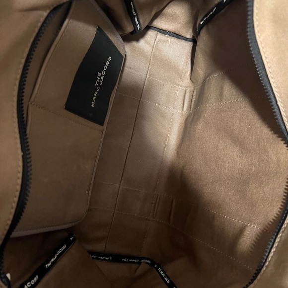 Marc Jacobs Tan Tote Bag - Picture 5 of 6